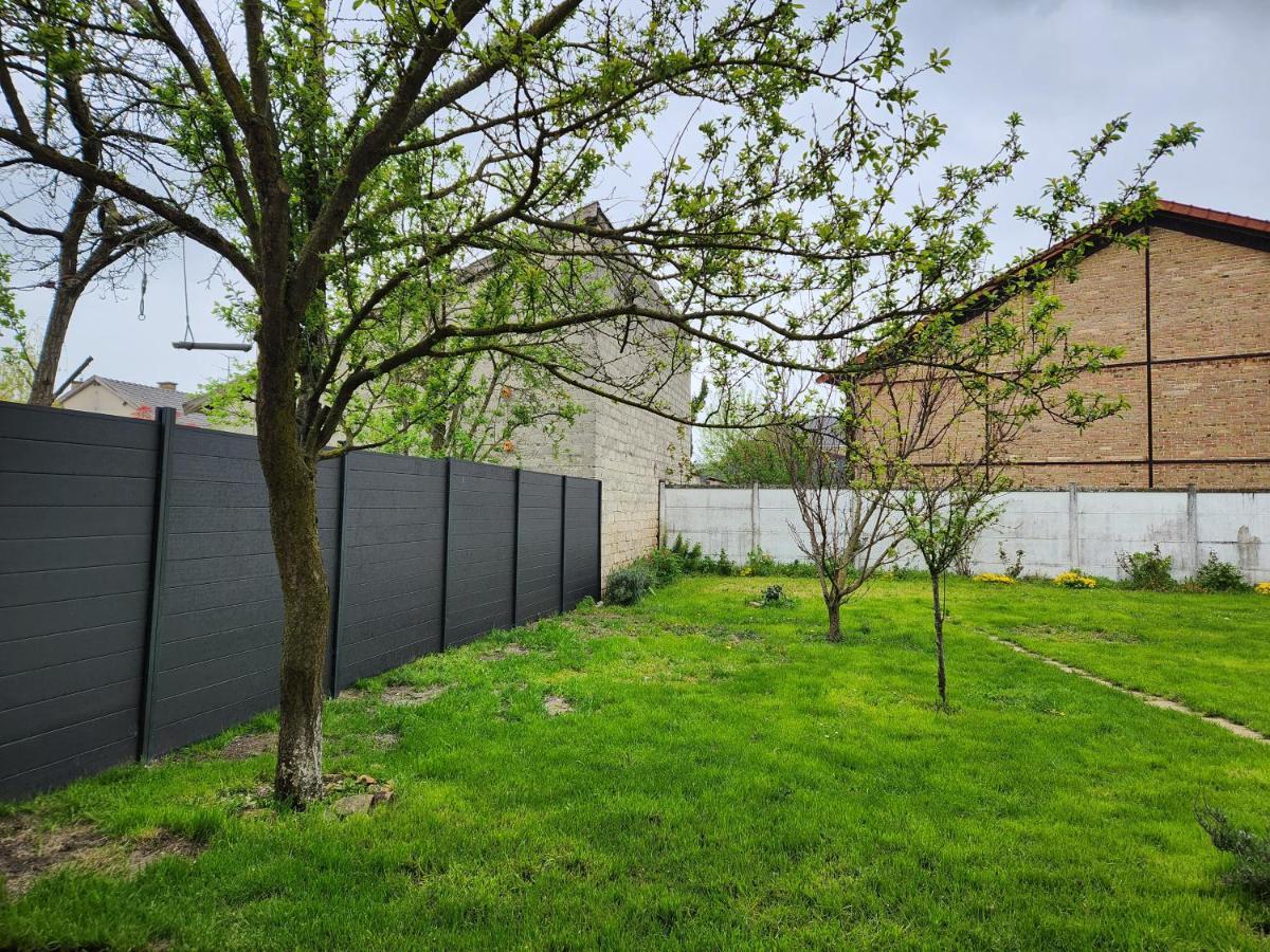 Studio, Pas De Collocation Possible Warmeriville Екстериор снимка